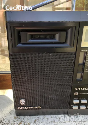 Grundig Satellit Recorder 4000 – Stereo Radio Cassete, снимка 6 - Радиокасетофони, транзистори - 55762154