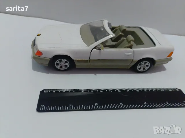 Модел метална количка Мерцедес Бенц /Mercedes-Benz 500 SL (R129) Convertible в мащаб 1:24 , снимка 6 - Колекции - 56228238