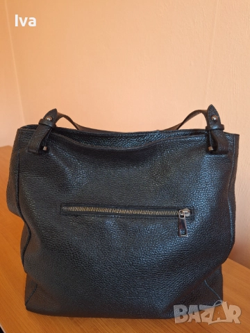 Дамска чанта, снимка 2 - Чанти - 52489577