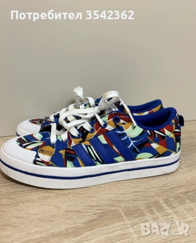 Дамски кецове adidas, снимка 2 - Дамски ежедневни обувки - 52554172