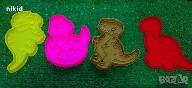 4 вида Динозавър пластмасов резец форма фондан тесто бисквитки, снимка 1 - Форми - 30604211