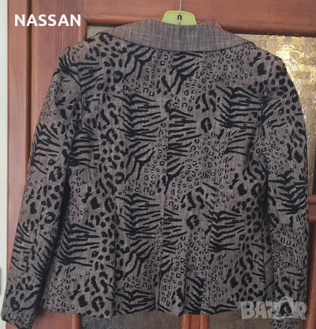 Стилен дамски костюм размер 52, снимка 2 - Рокли - 52850362