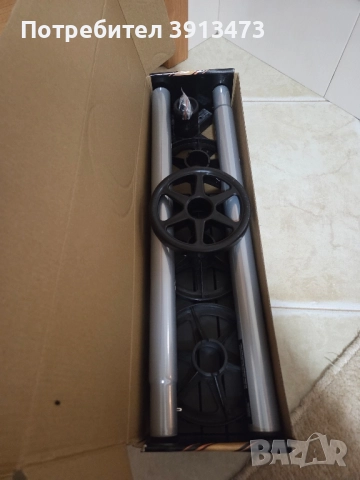 Чисто нова Стойка за 4 автомобилни гуми с джанти / За гуми с ширина до 22,5 см., снимка 3 - Аксесоари и консумативи - 52099756