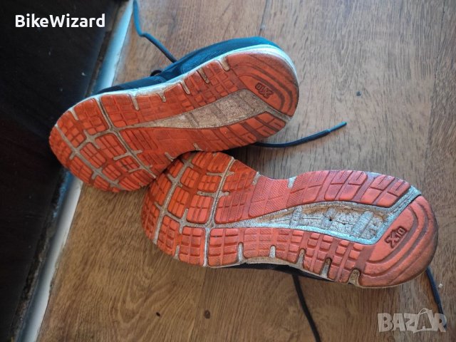 Mizuno Synchro Mx (W) J1GF161920 Grey  39 номер стелка  25 см., снимка 6 - Маратонки - 39993290