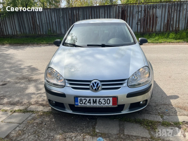 Volkswagen Golf 5 1.6i, снимка 12 - Автомобили и джипове - 54202915