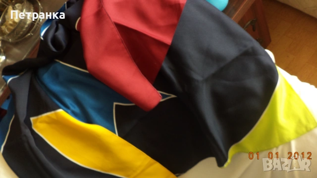 На вашето внимание - дамски шалове, снимка 5 - Шалове - 54283270