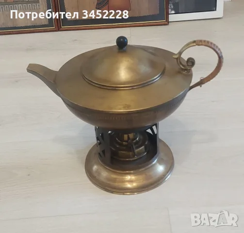 Старинен  чайник с поставка и спиртник месинг за ценители 