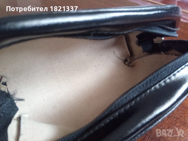 Малка кожена чанта , снимка 4 - Чанти - 52337435