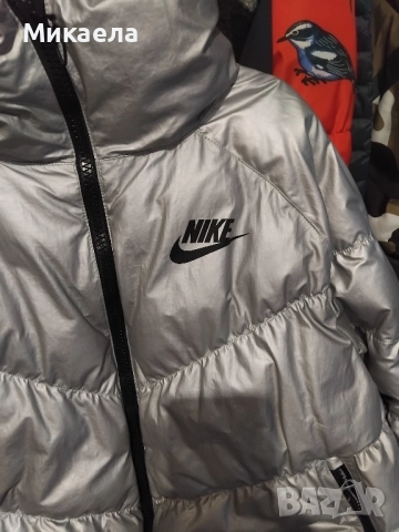 Nike дамско яке, снимка 2 - Якета - 52592792
