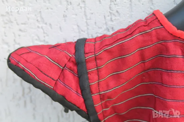 Детска дреха от народна носия, снимка 2 - Антикварни и старинни предмети - 50130757