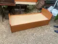 Продавам детско легло и шкафче, снимка 2