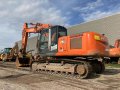 Верижен багер 21 тона Hitachi ZX 210-3 ПОД НАЕМ от Рентекс, снимка 4