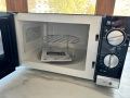 Микровълнова фурна SwitchOn 1000w, снимка 3