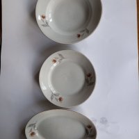Три красиви порцеланови чинии , снимка 1 - Чинии - 40613952