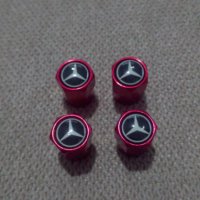 Шестограмни метални червени капачки за вентили винтили с емблеми на кола автомобил мотор джип, снимка 3 - Аксесоари и консумативи - 29435168
