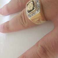 Златен мъжки пръстен с оникс и циркони , снимка 11 - Пръстени - 30831006