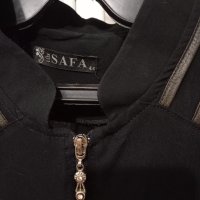 Черна официална рокля Размер М с кожена декорация на платката от „Колекция „Лукс“ на фирма SAFA. , снимка 2 - Рокли - 40523163