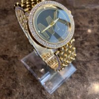 Различни цветове дамски часовници Michael Kors, снимка 2 - Дамски - 27950429