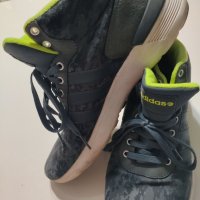 Маратонки Adidas , снимка 5 - Спортни обувки - 40240796