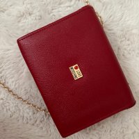 Малка кокетна дамска чанта в червено , снимка 3 - Чанти - 44208092