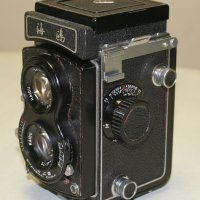 Средноформатен (6x6cm) фотоапарат Seagull 4BI, снимка 2 - Фотоапарати - 40670411