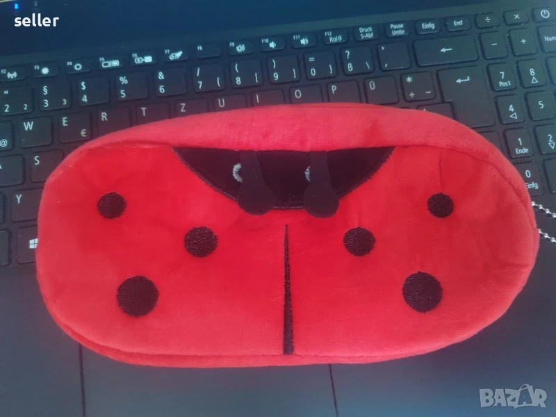 Червен несесер , снимка 1