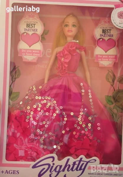 Красива кукла тип Барби с голяма дълга рокля , снимка 1