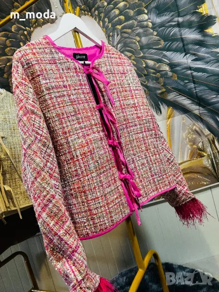 Дамско късо сако тип букле с пера в два цвята, снимка 1