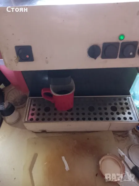 Работеща кафемашина автомат "Саеко" за Ремонт или части, снимка 1