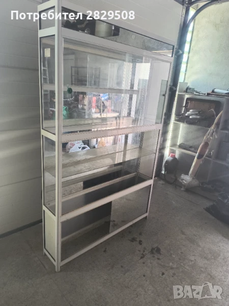 Алуминиева стъклена витрина , снимка 1