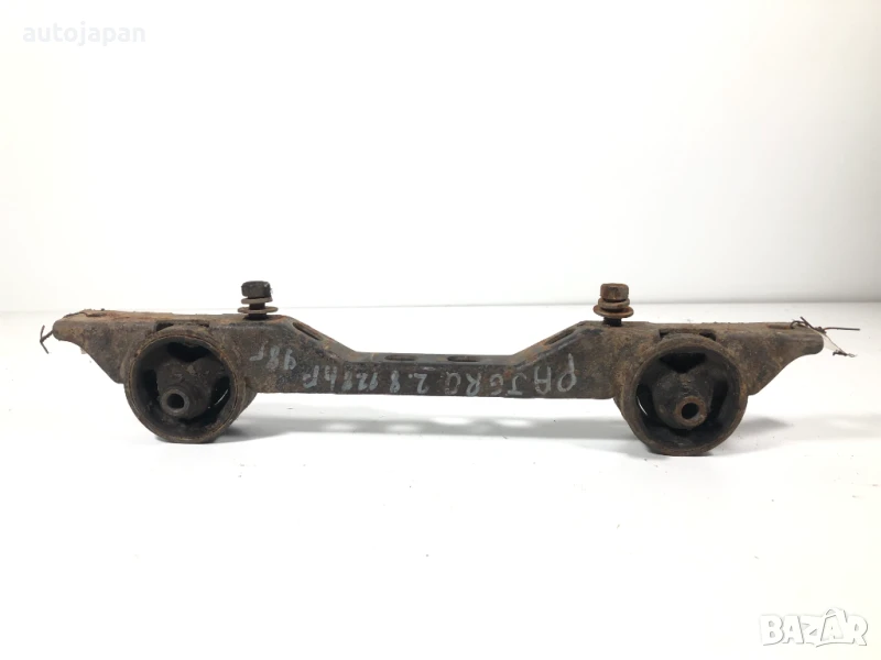 Тампон двигател Mitsubishi Pajero 2.8 128кс 1998г, снимка 1