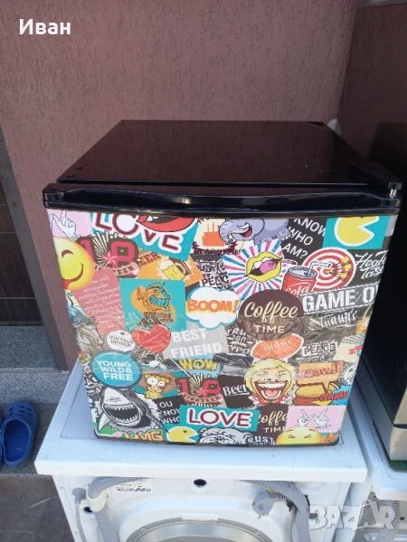малък хладилник с камера , снимка 1
