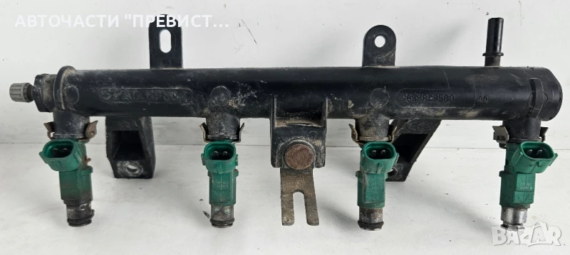 Бензинова рейка с дюзи за Ситроен Ц3 Citroen C3 1.1 60к.с 2005г, снимка 1