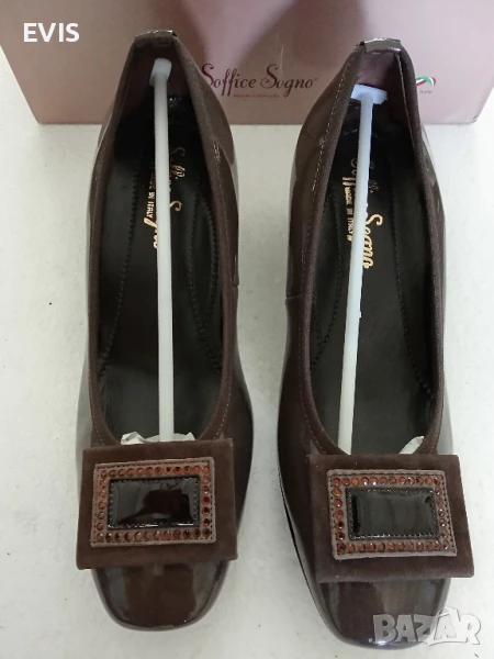 Нови лачени кафяви обувки с нисък ток и камъни, снимка 1