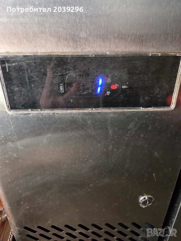 Хладилна маса с три врати, снимка 1