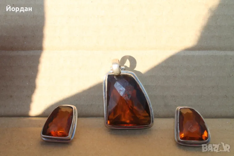 Дамски комплект висулка и обеци , снимка 1