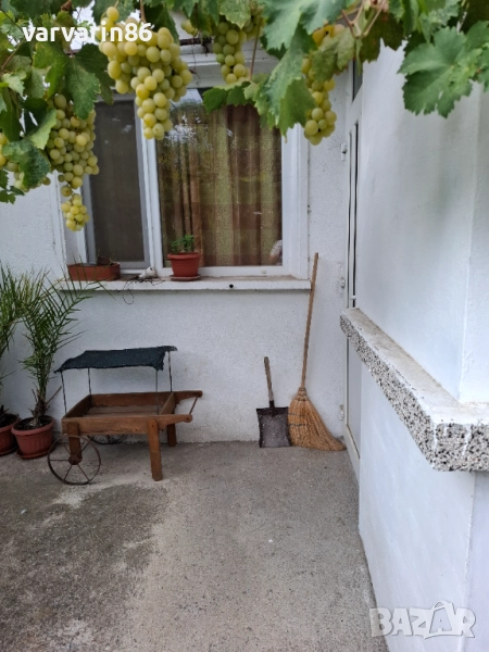 Продавам къща близнак в гр.Нова Загора , снимка 1