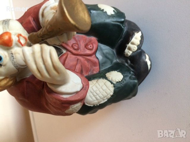 Стара колекционерска порцеланова музикална фигурка Sun Saint, снимка 8 - Колекции - 33769746