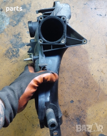 Всмукателен Колектор Ауди A3 8L - VW Голф 4 (2) - 06A133205, снимка 4 - Части - 51479357