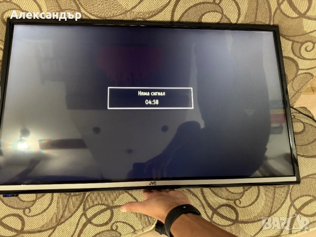 Телевизор JVC 32инча, снимка 2 - Телевизори - 52328305