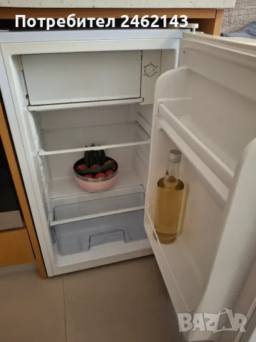 Продавам малък хладилник, снимка 2 - Хладилници - 56158793