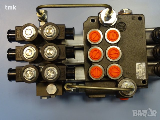 Хидравличен разпределител комбиниран "Бъдещност" 03Z80/VRP/3X/VRE 24VDC, 80L, 3 секции, снимка 7 - Резервни части за машини - 42889010