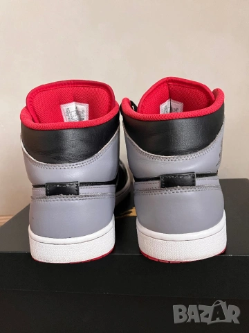 Оригинални Nike Air Jordan 1 mid в размер 42, снимка 7 - Спортни обувки - 54169487