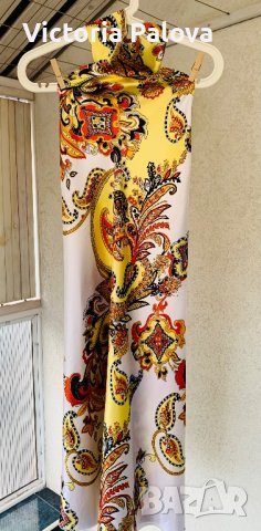 Ярка къса рокля с открит гръб, снимка 4 - Рокли - 44443978