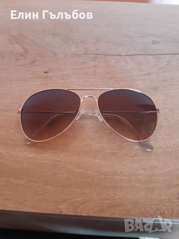 Слънчеви очила (дамски)- два броя, снимка 2 - Слънчеви и диоптрични очила - 51756937