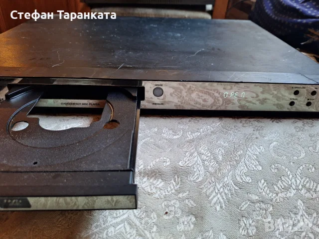 DVD player Dk за ремонт , снимка 2 - Плейъри, домашно кино, прожектори - 56423230