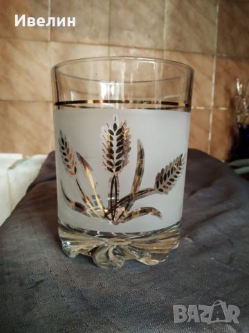 стъклена ваза