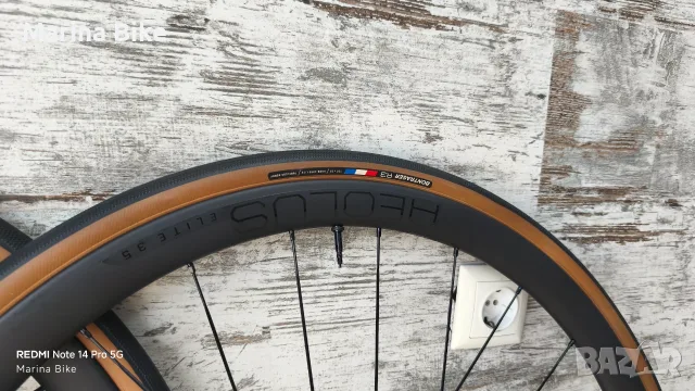 Карбонови шосейни капли Bontrager Aeolus Elite 35 Carbon Tubeless | HG, снимка 2 - Части за велосипеди - 55720796