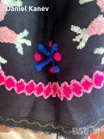 Фолклорна престилка, снимка 4 - Антикварни и старинни предмети - 50915300