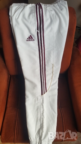 Дамски екип Adidas, снимка 4 - Спортни екипи - 52232615